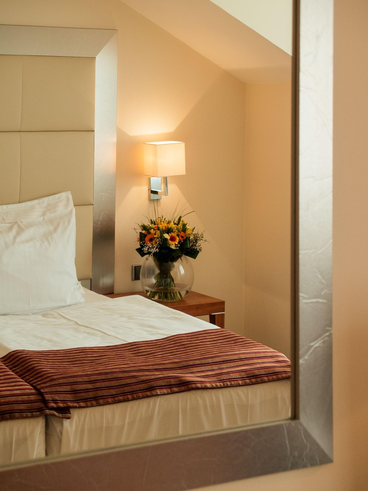 Design Merrion Hotel Praga Exterior foto