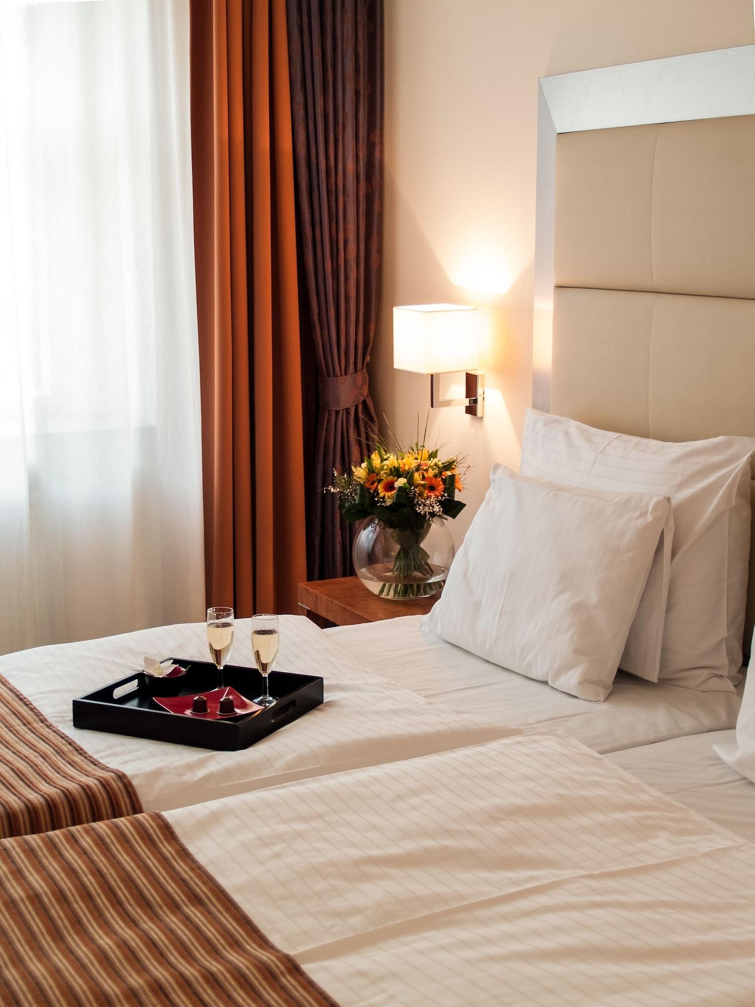 Design Merrion Hotel Praga Exterior foto